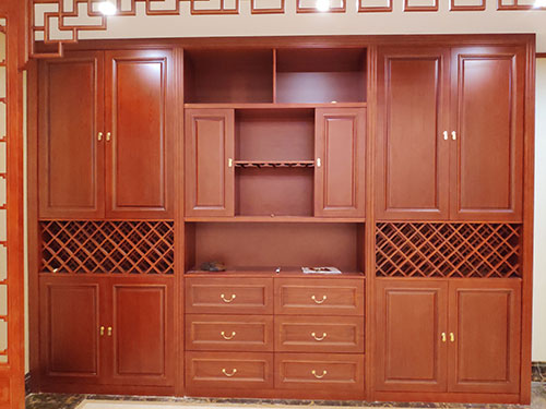 汕头中式家居装修之中式酒柜装修效果图